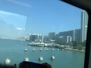 香港の眺め　車窓から